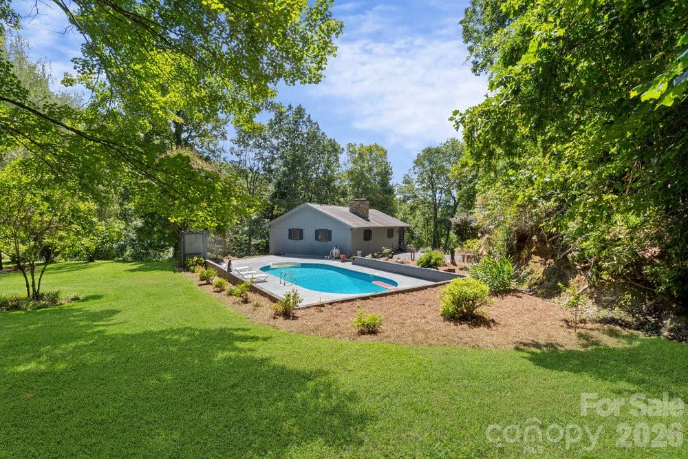 17 Twisted Trail Black Mountain NC 28711