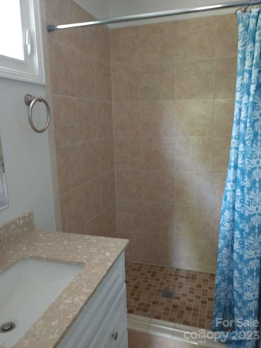 34 Birchwood Lane Asheville NC 28805