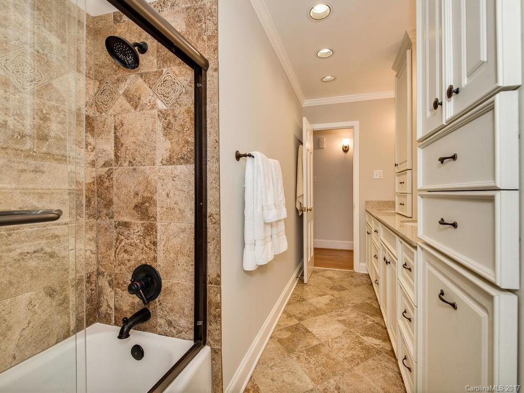 6334 Gaywind Drive Charlotte NC 28226