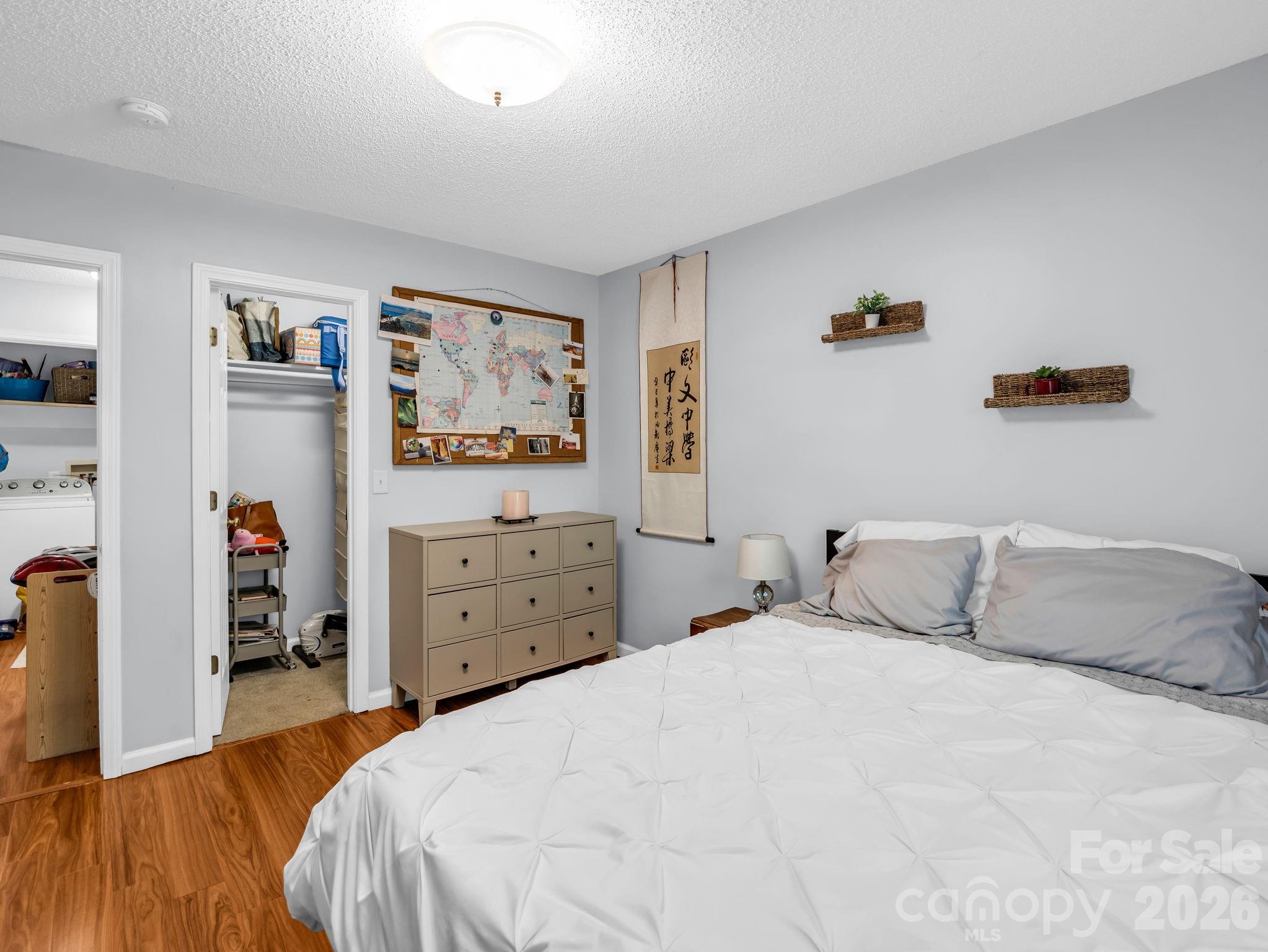 23 Peace Street Asheville NC 28806