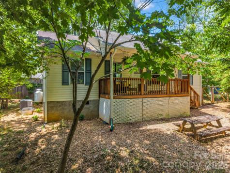 23 Peace Street Asheville NC 28806