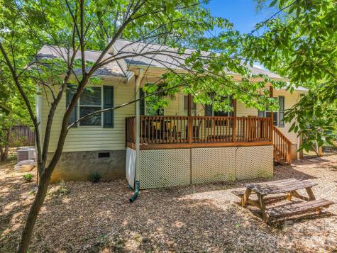 23 Peace Street Asheville NC 28806