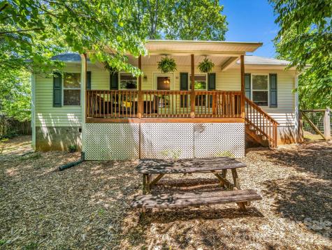 23 Peace Street Asheville NC 28806