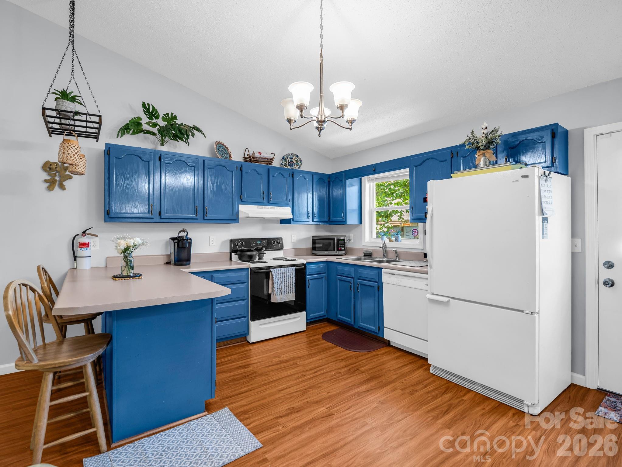 23 Peace Street Asheville NC 28806