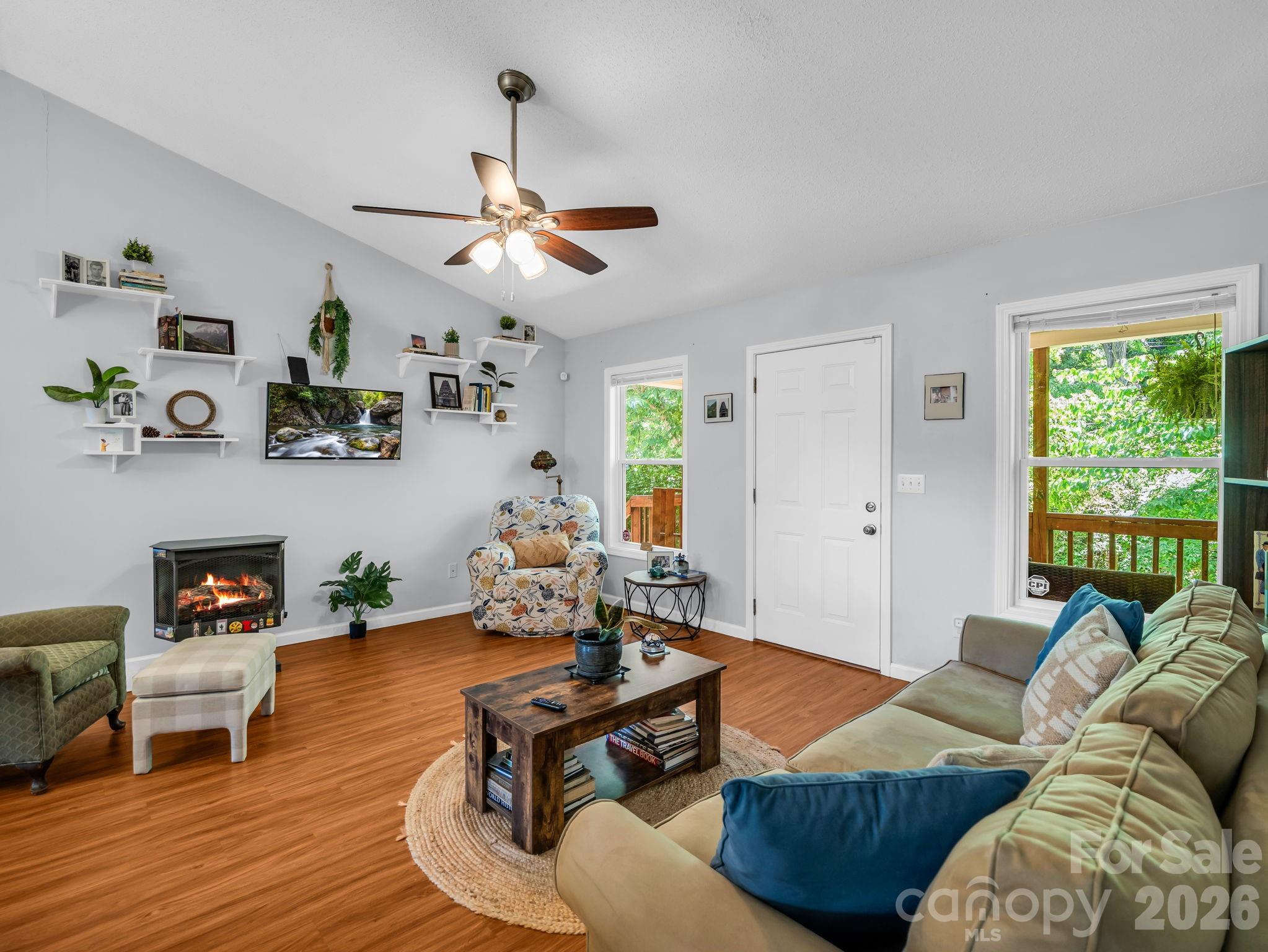 23 Peace Street Asheville NC 28806