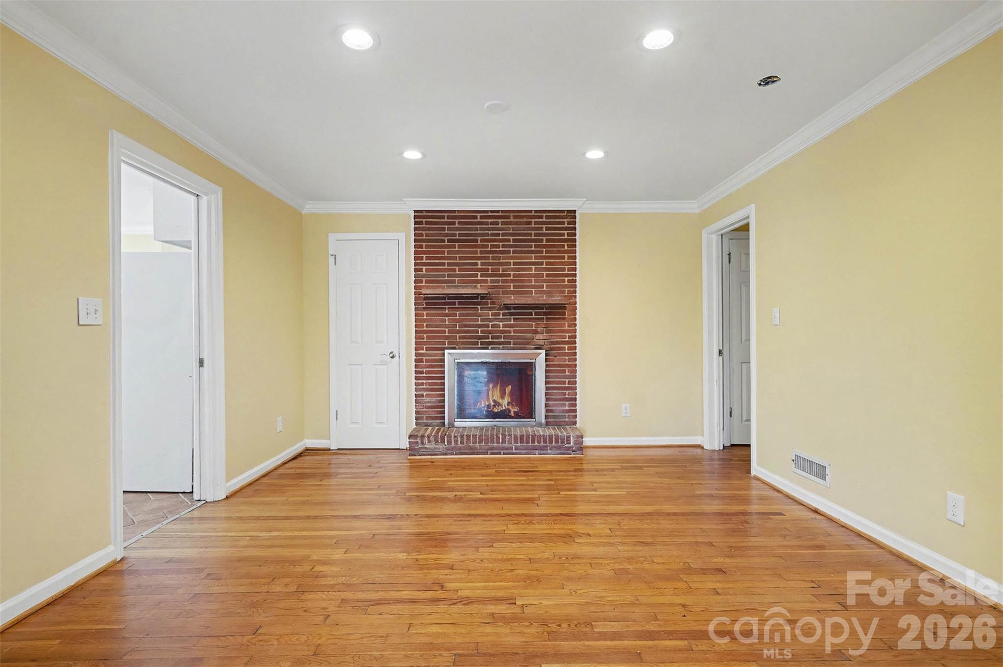 1215 Robinhood Circle Charlotte NC 28227