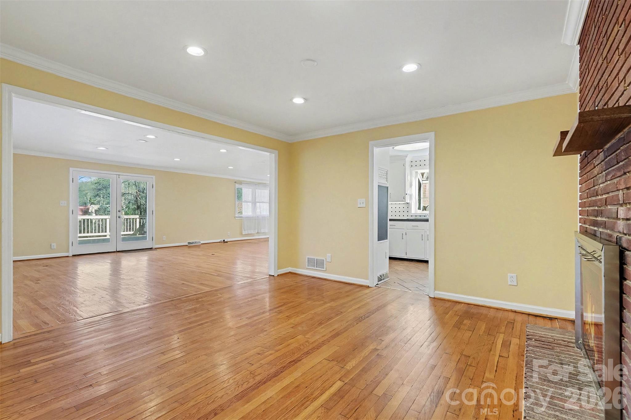 1215 Robinhood Circle Charlotte NC 28227