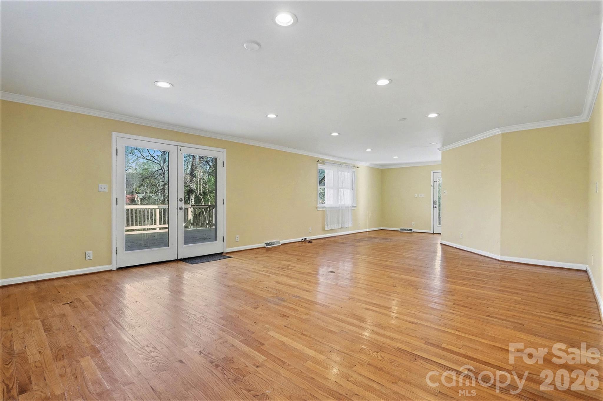 1215 Robinhood Circle Charlotte NC 28227