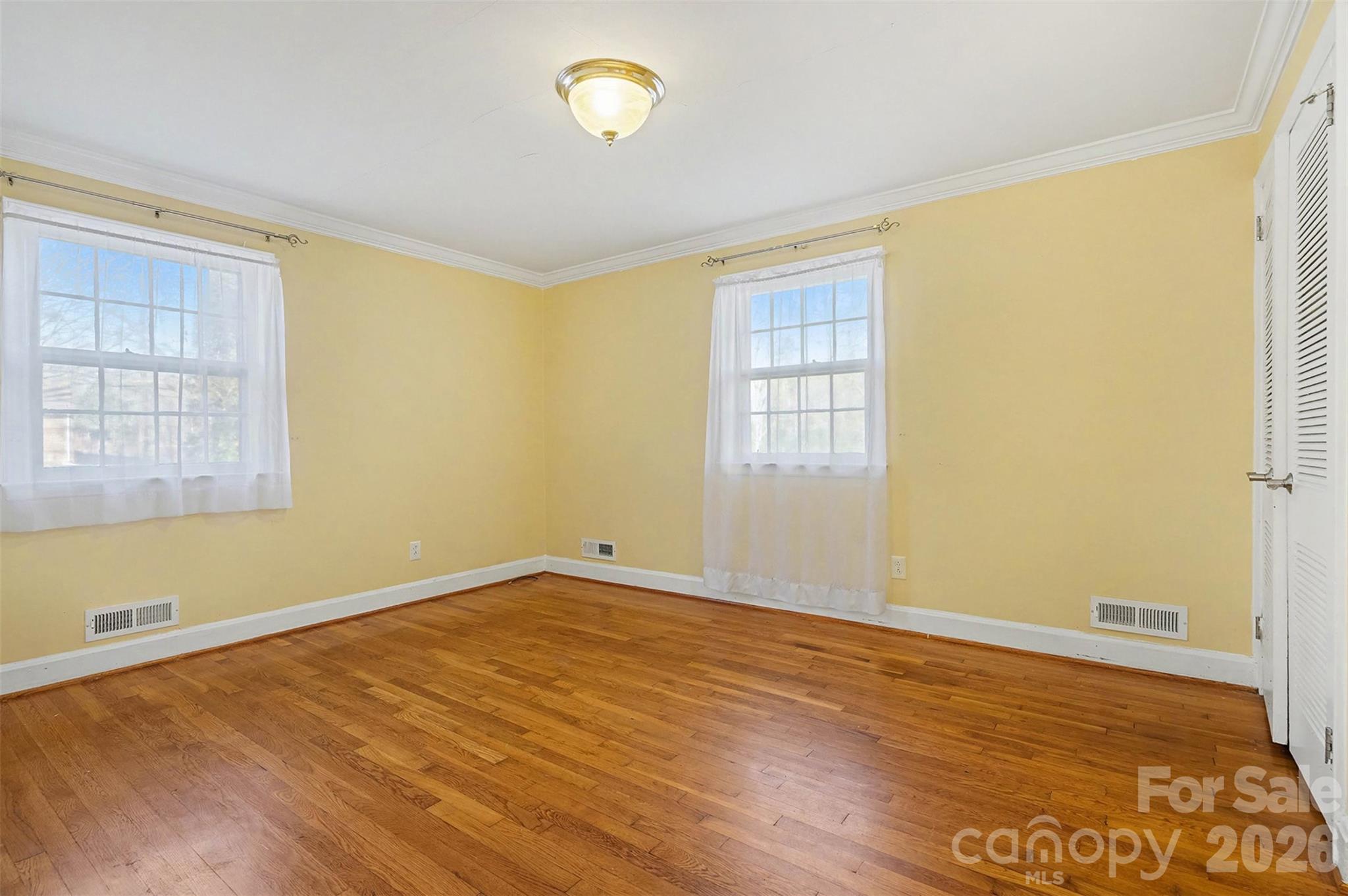 1215 Robinhood Circle Charlotte NC 28227