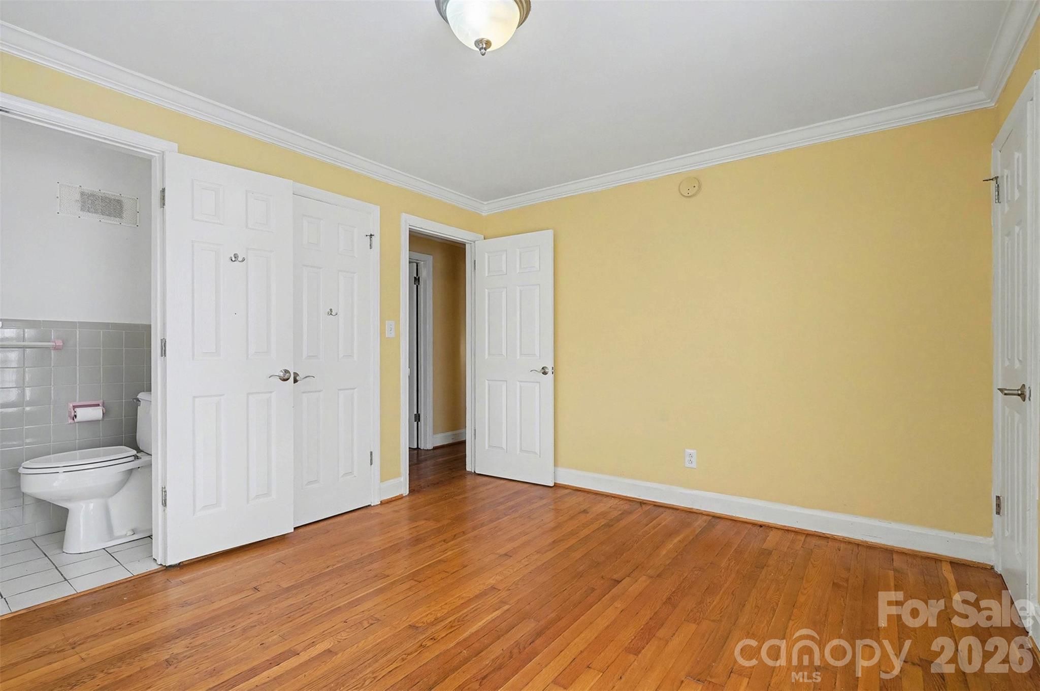 1215 Robinhood Circle Charlotte NC 28227