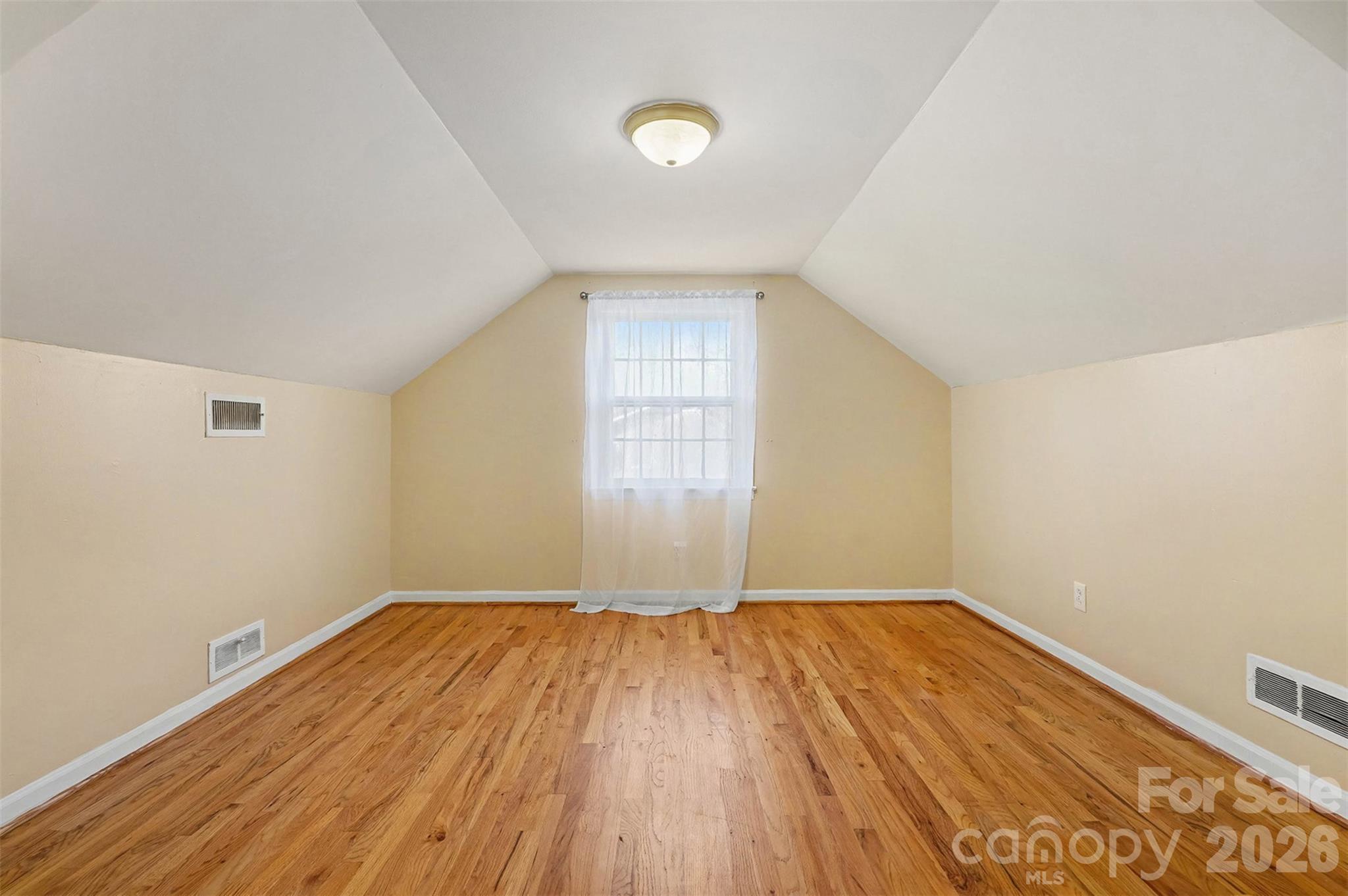 1215 Robinhood Circle Charlotte NC 28227
