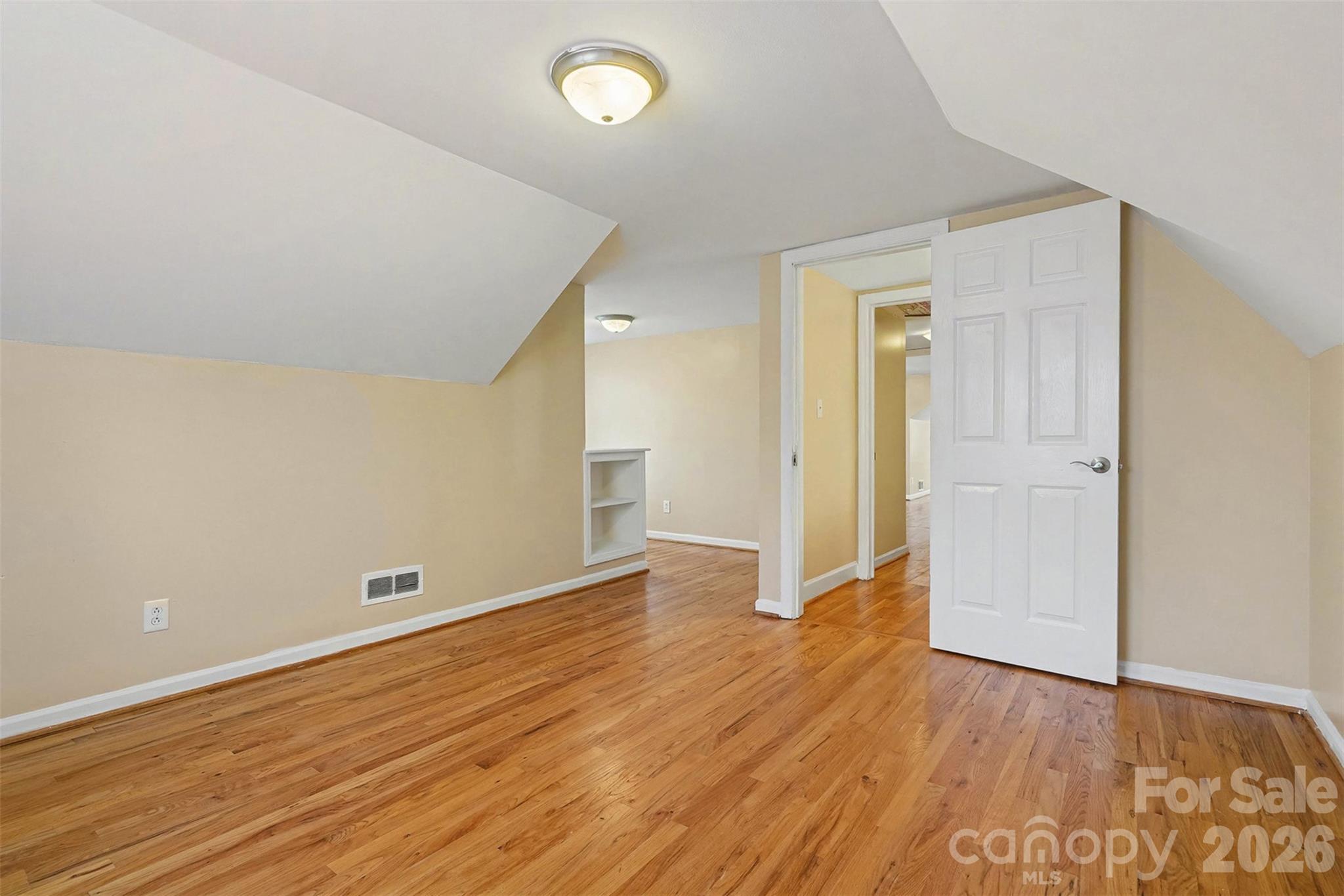 1215 Robinhood Circle Charlotte NC 28227