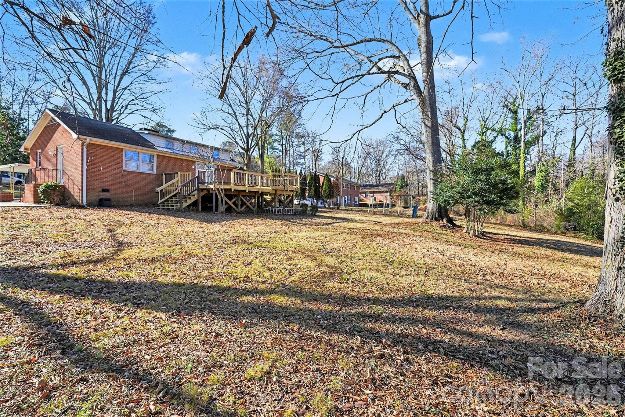 1215 Robinhood Circle Charlotte NC 28227