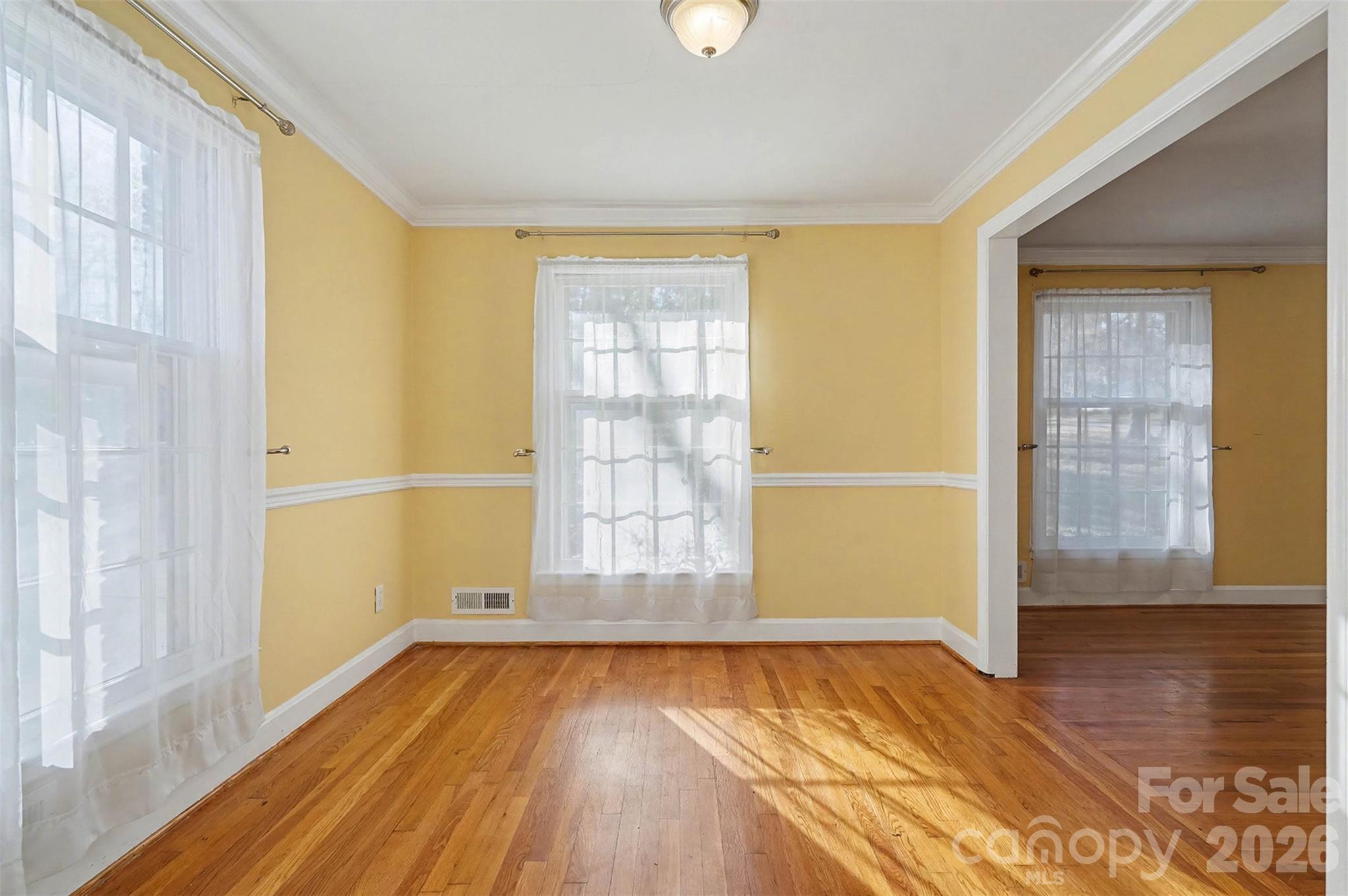 1215 Robinhood Circle Charlotte NC 28227