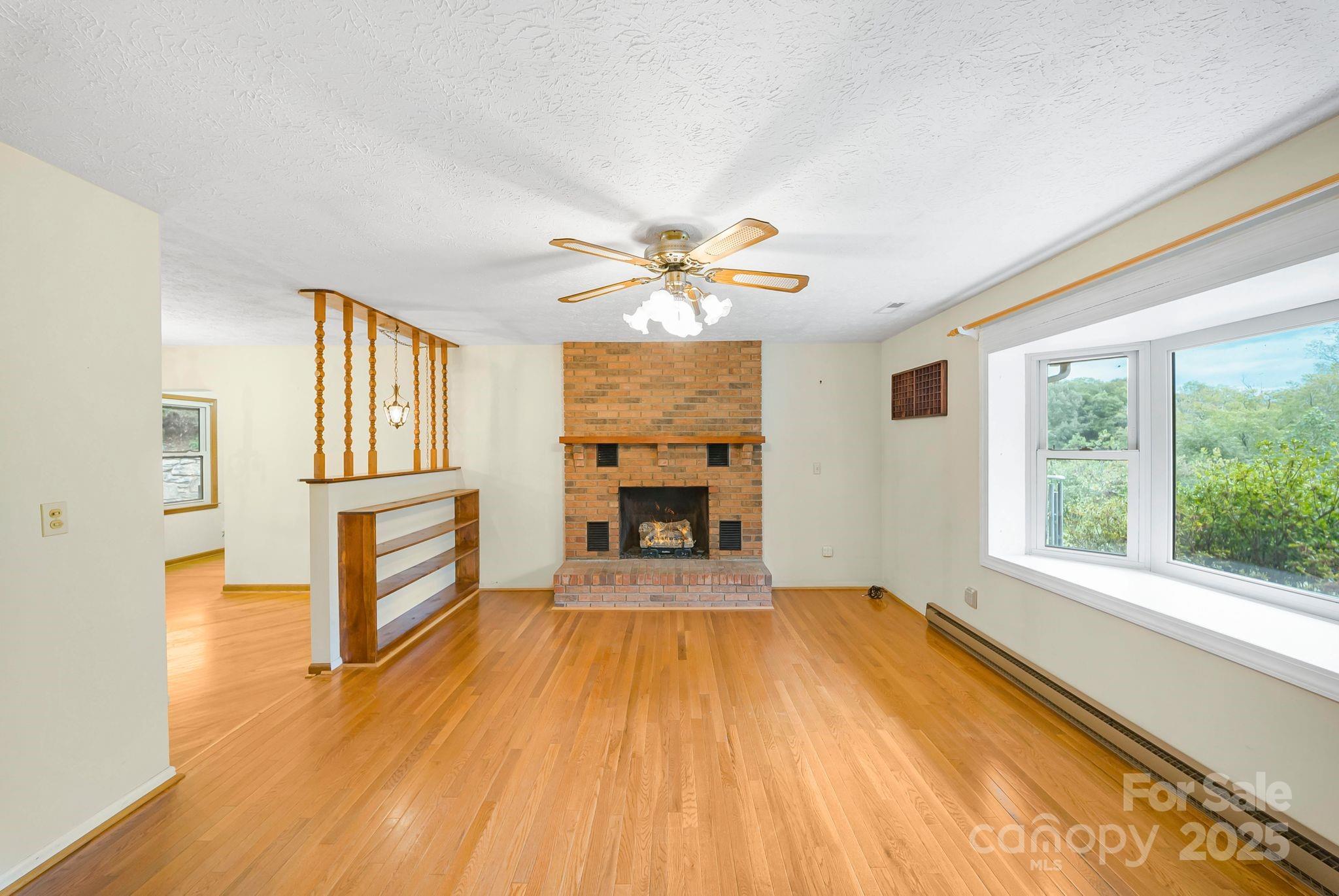 25 Mezzo Cove Asheville NC 28804