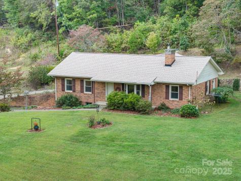 25 Mezzo Cove Asheville NC 28804