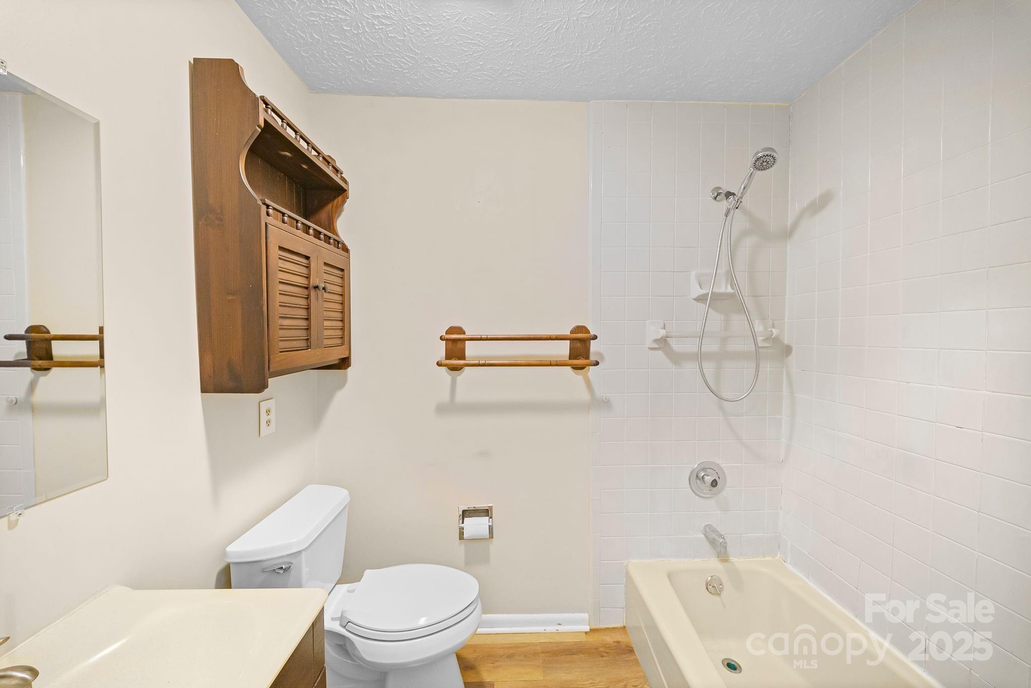 25 Mezzo Cove Asheville NC 28804