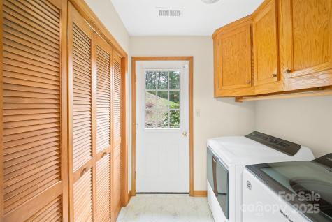 25 Mezzo Cove Asheville NC 28804