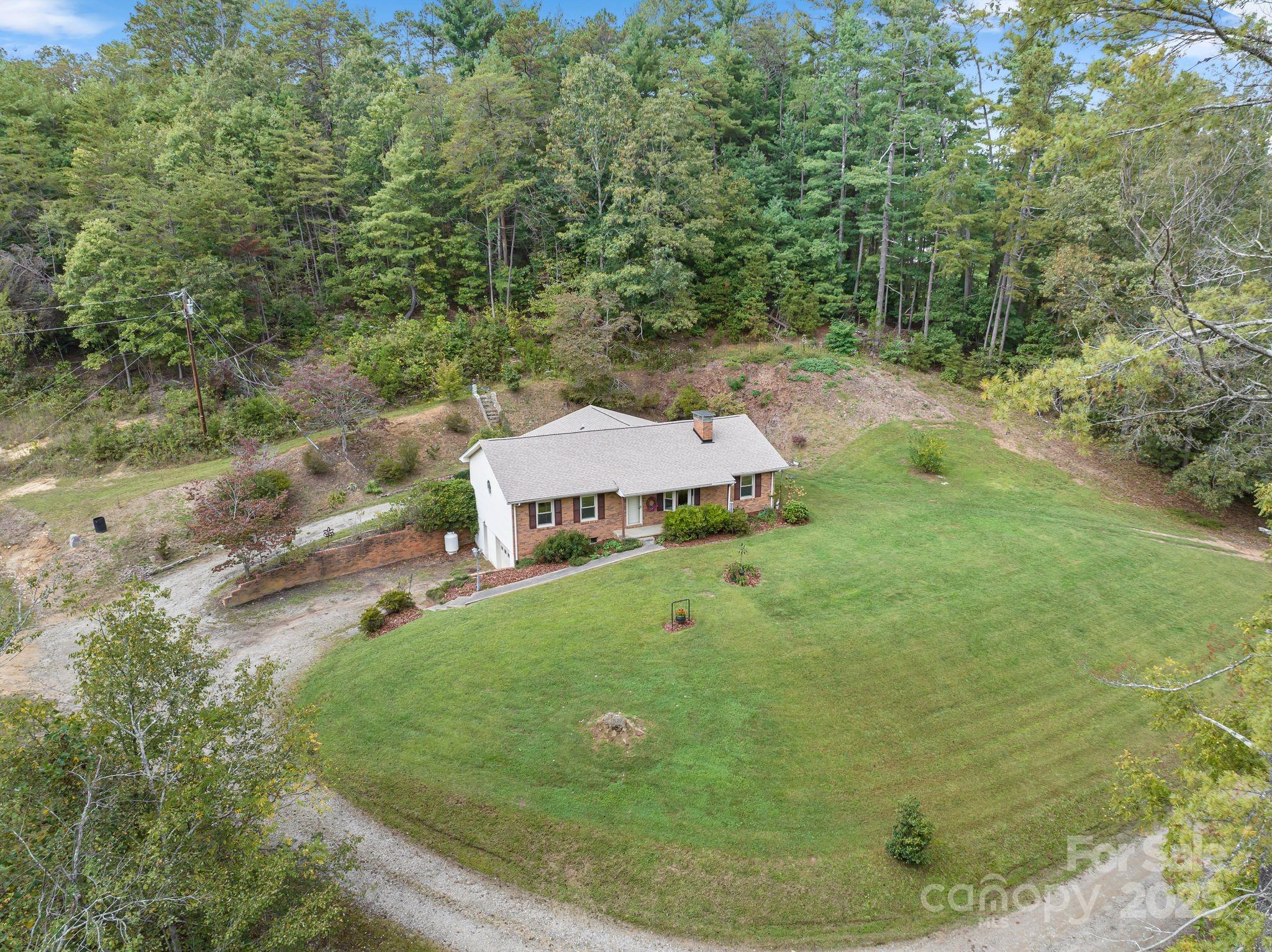 25 Mezzo Cove Asheville NC 28804