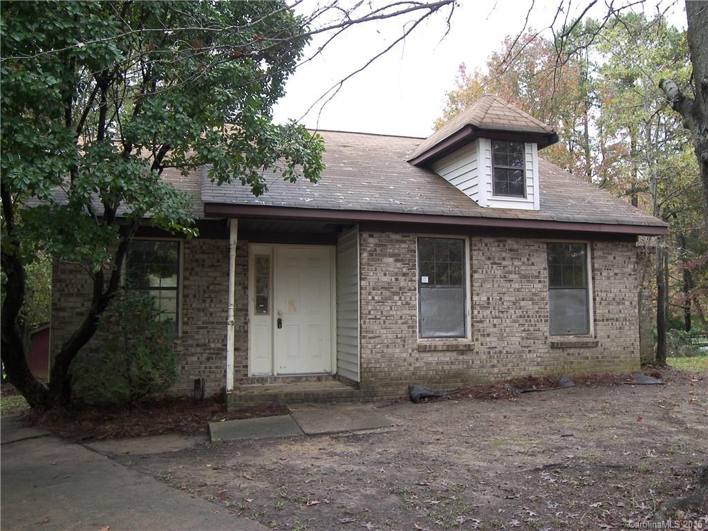 5803 Hunters Crossing Lane Charlotte NC 28215