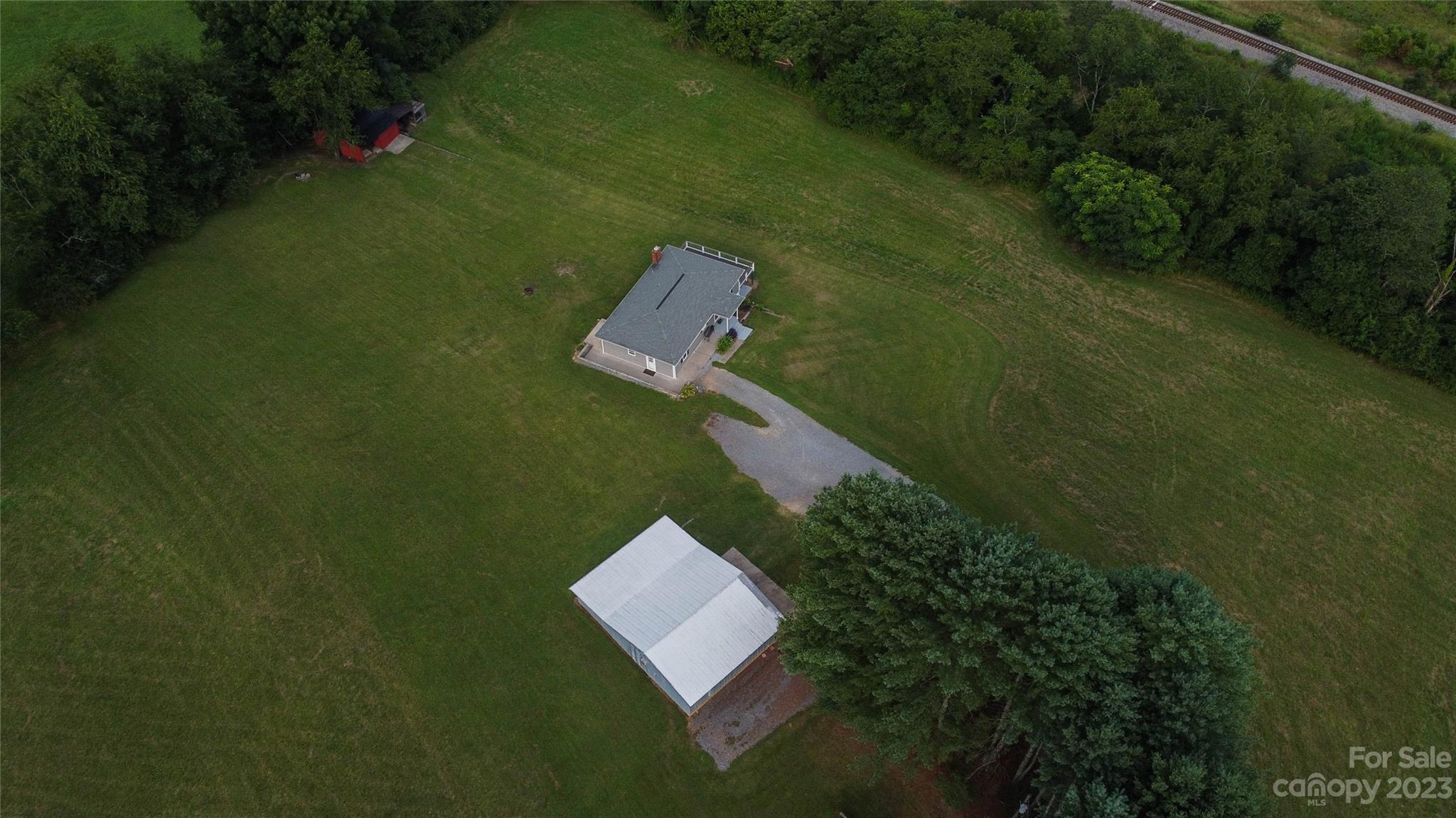 1797 Old Glenwood Road Marion NC 28752