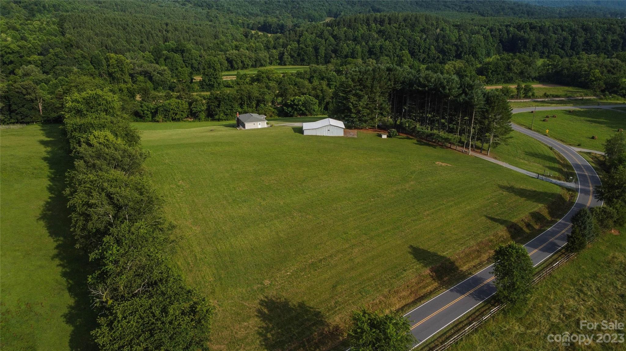 1797 Old Glenwood Road Marion NC 28752
