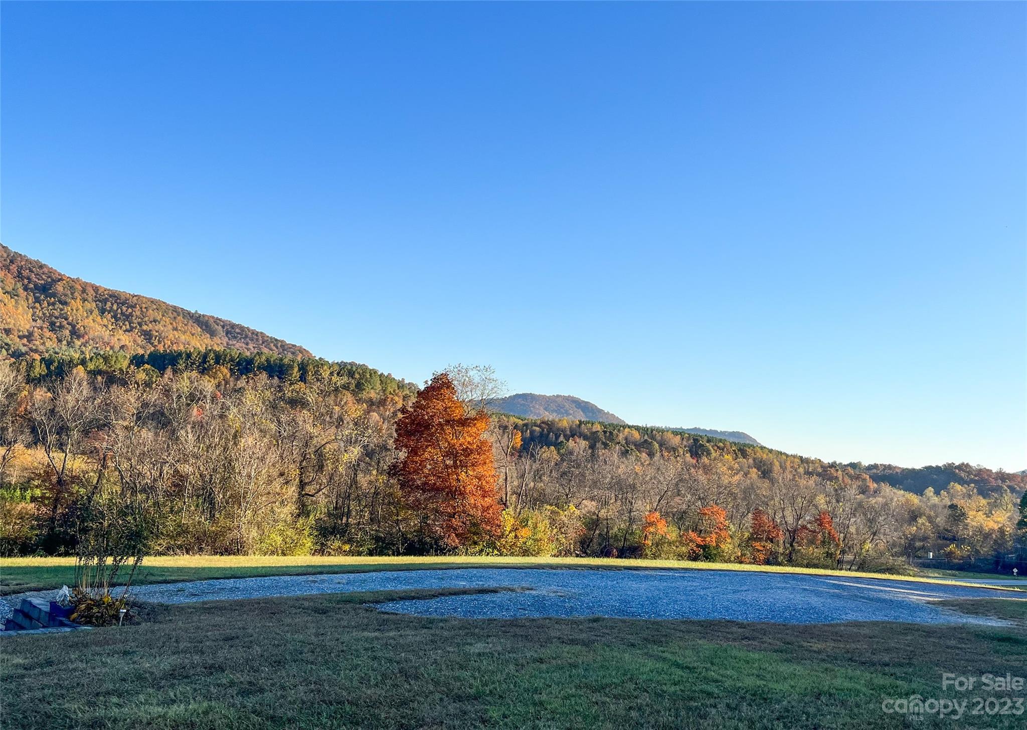 1797 Old Glenwood Road Marion NC 28752