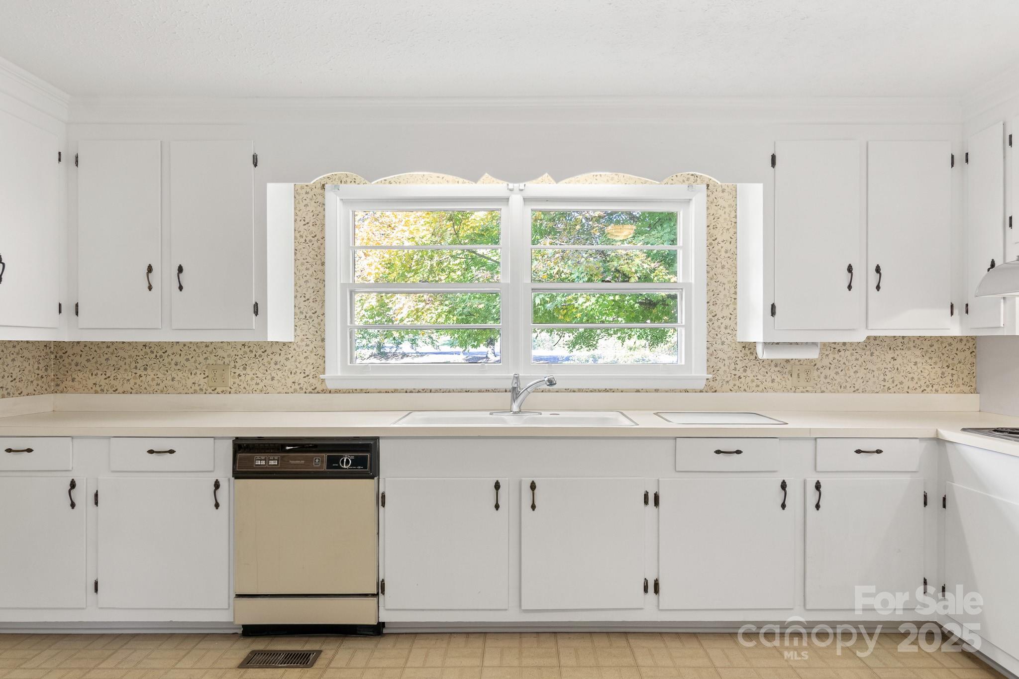 1102 W Elm Street Shelby NC 28152