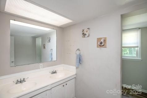 129 Woodland Drive Havelock NC 28532
