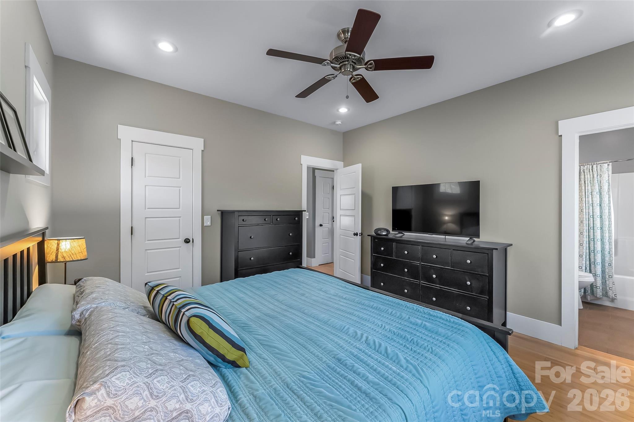 6 Weaver Street Asheville NC 28801