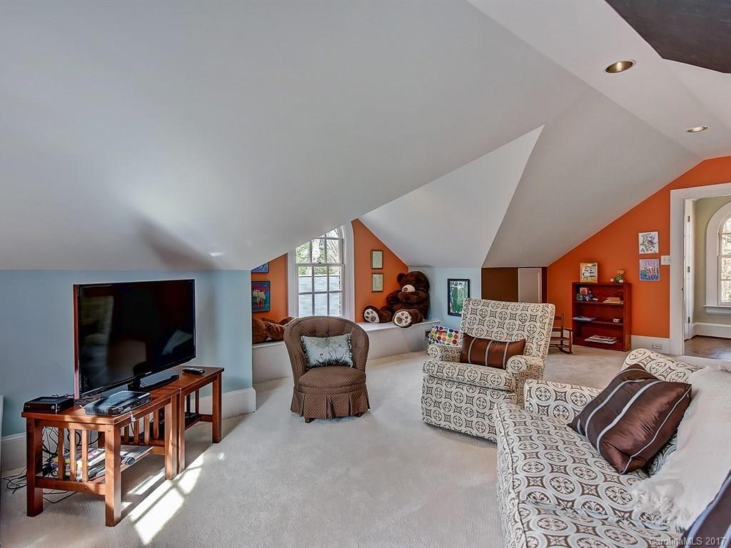 1562 Stanford Place Charlotte NC 28207