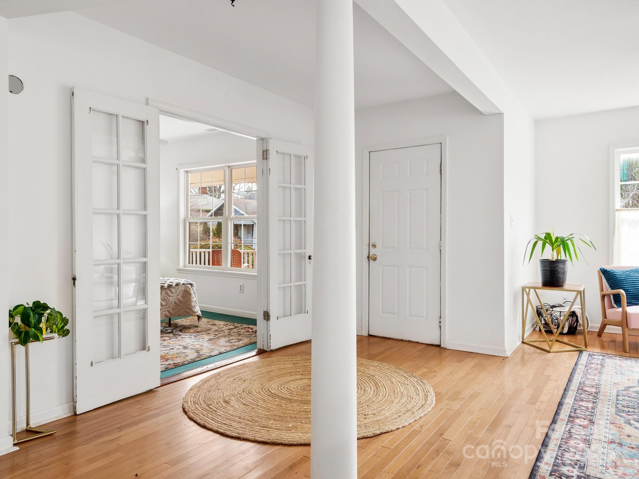 62 Annandale Avenue Asheville NC 28801