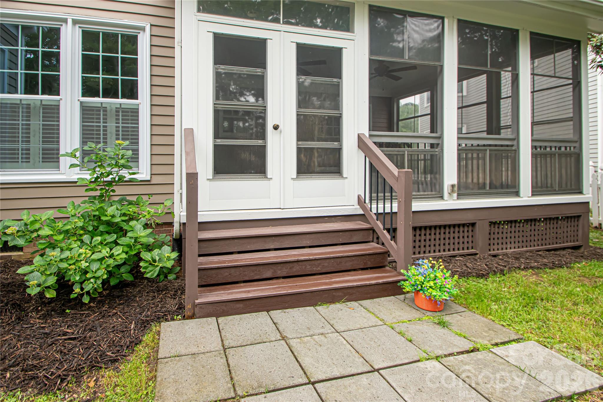 2806 Saintfield Place Charlotte NC 28270