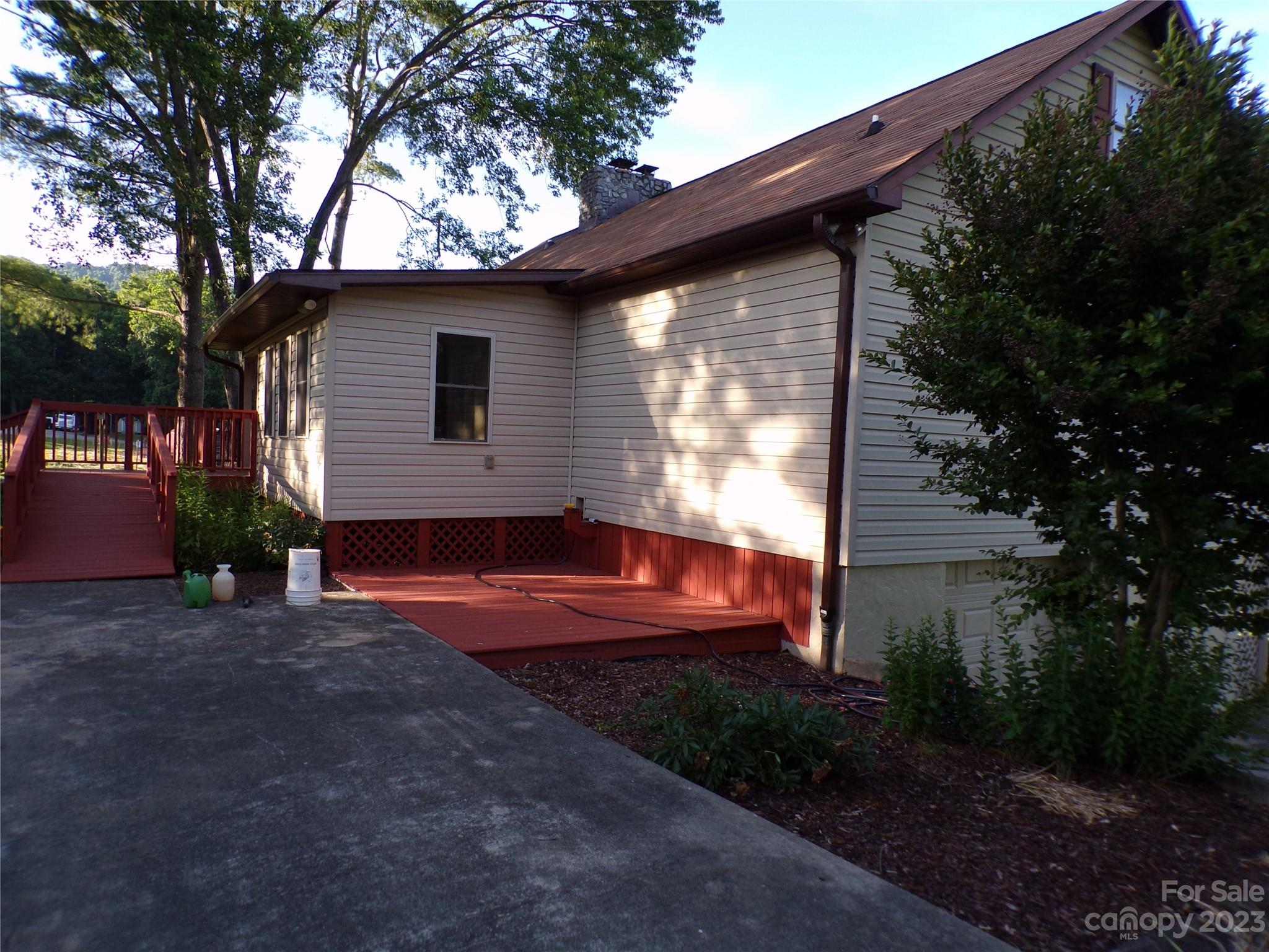 217 Hookers Gap Road Candler NC 28715