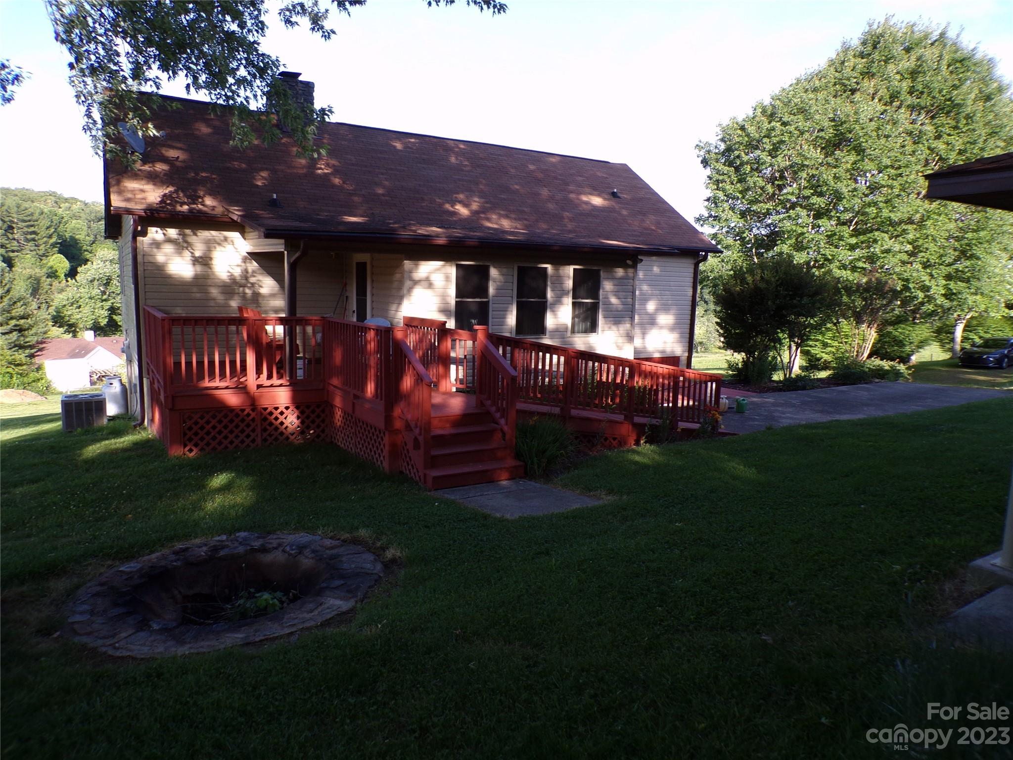 217 Hookers Gap Road Candler NC 28715