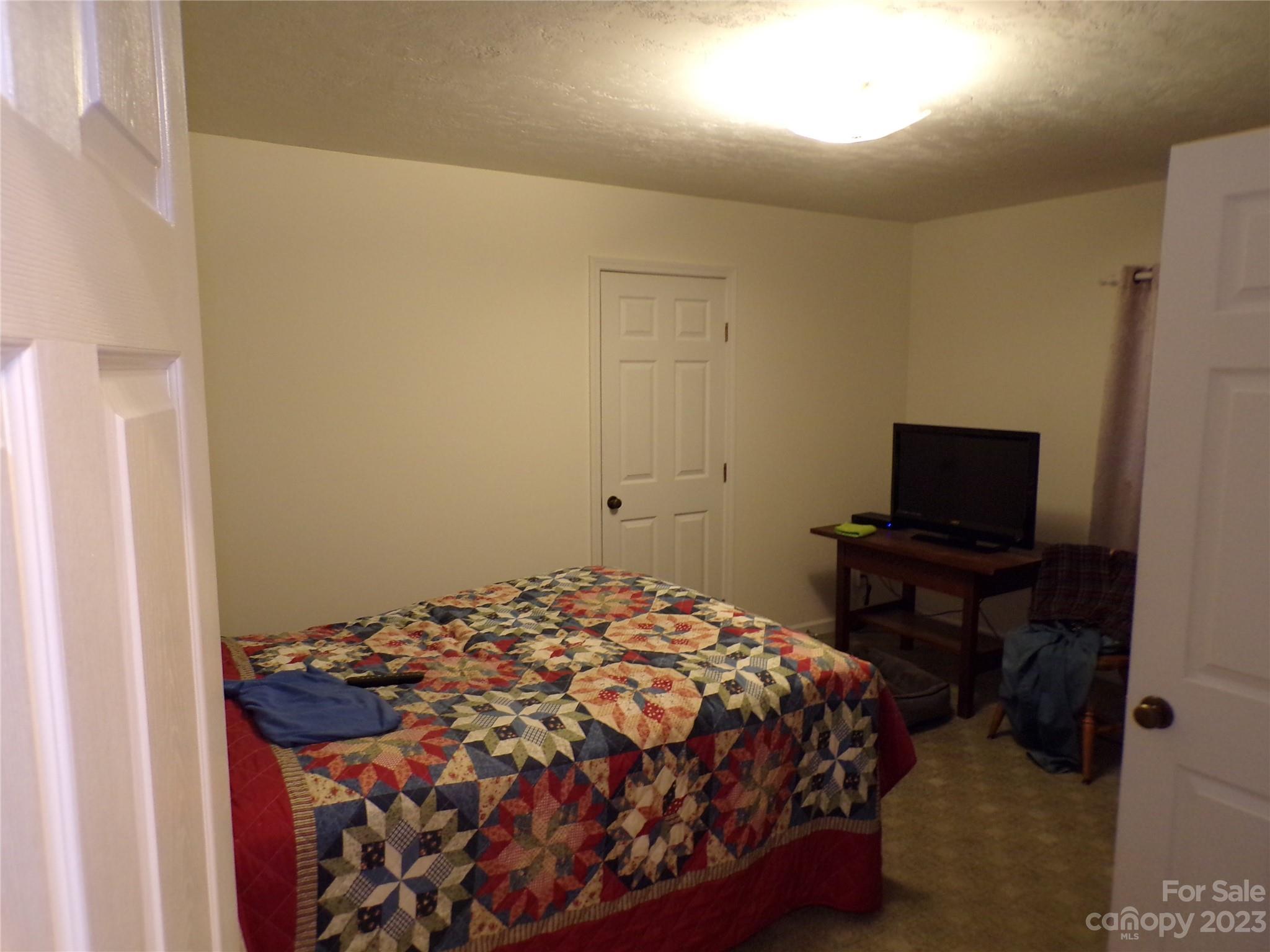217 Hookers Gap Road Candler NC 28715