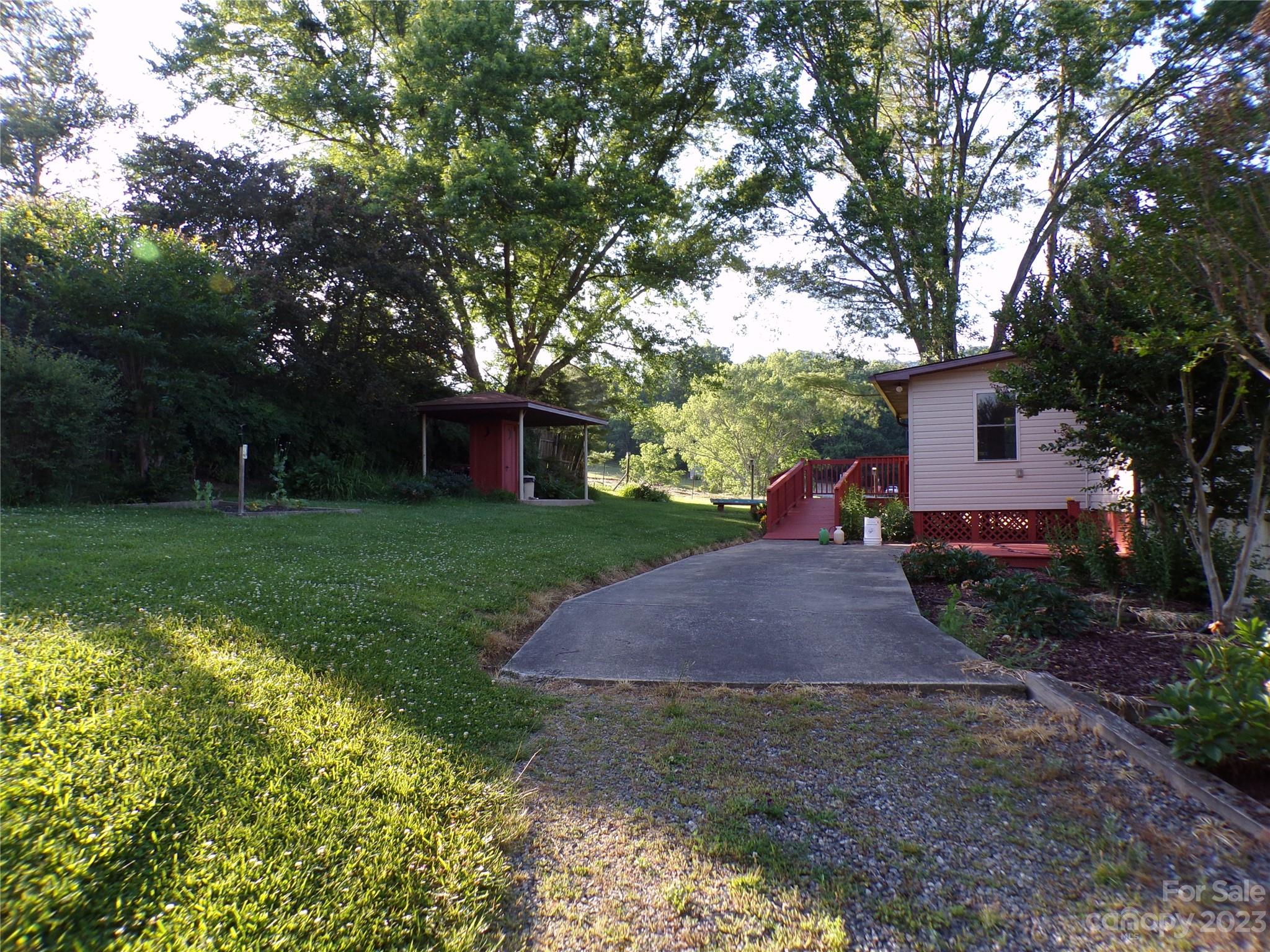 217 Hookers Gap Road Candler NC 28715