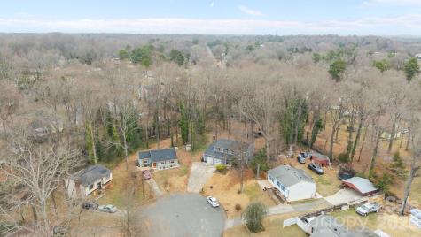 5716 Cassio Court Charlotte NC 28227