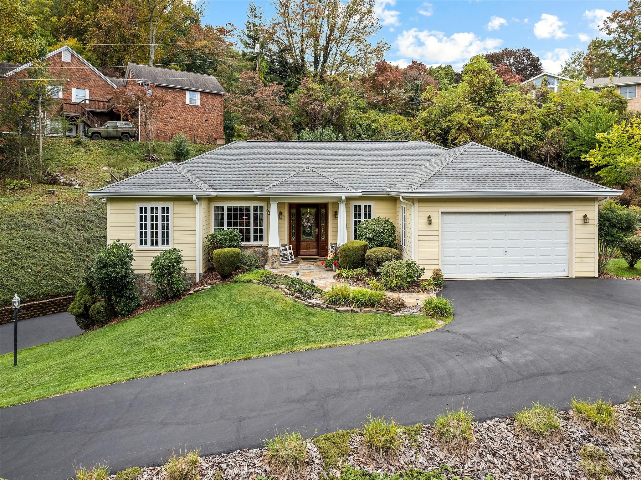 749 Woodfield Drive Waynesville NC 28786