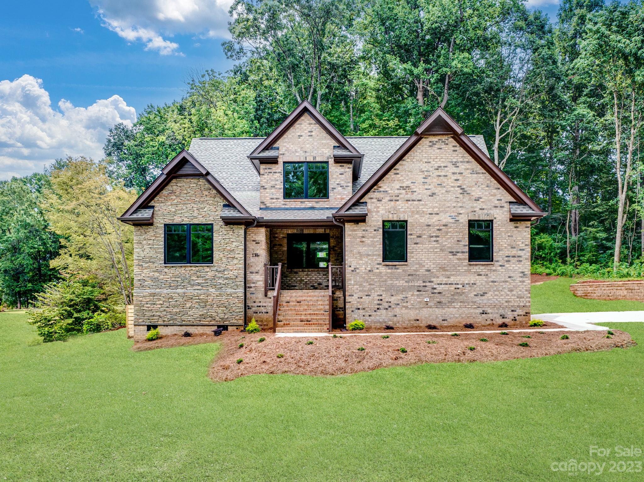 135 Woodhill Drive Mount Holly NC 28120