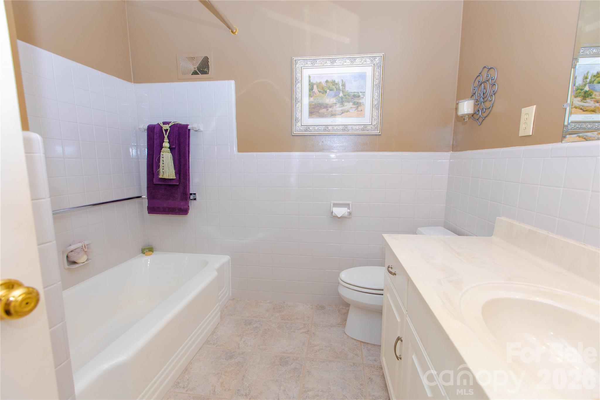 3486 E Main Street Claremont NC 28610