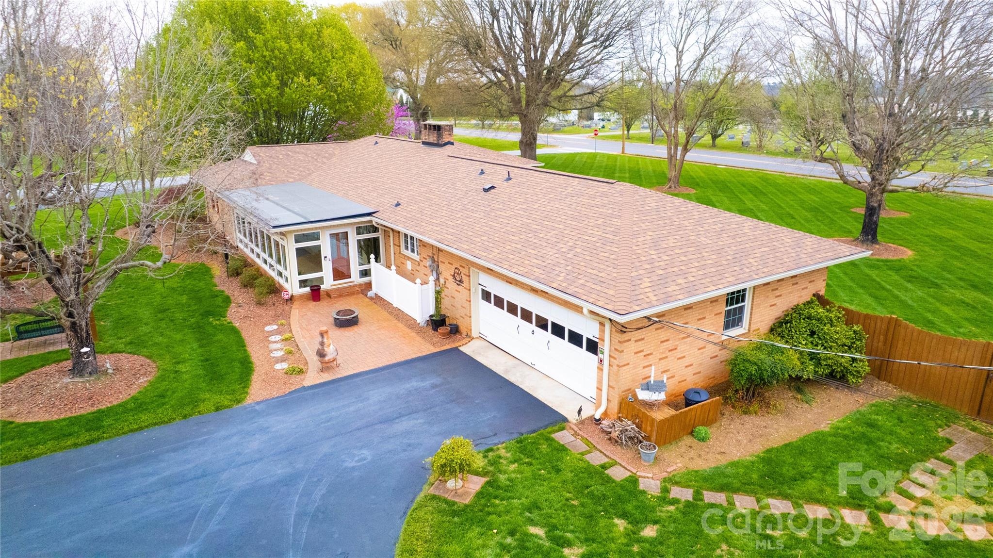 3486 E Main Street Claremont NC 28610