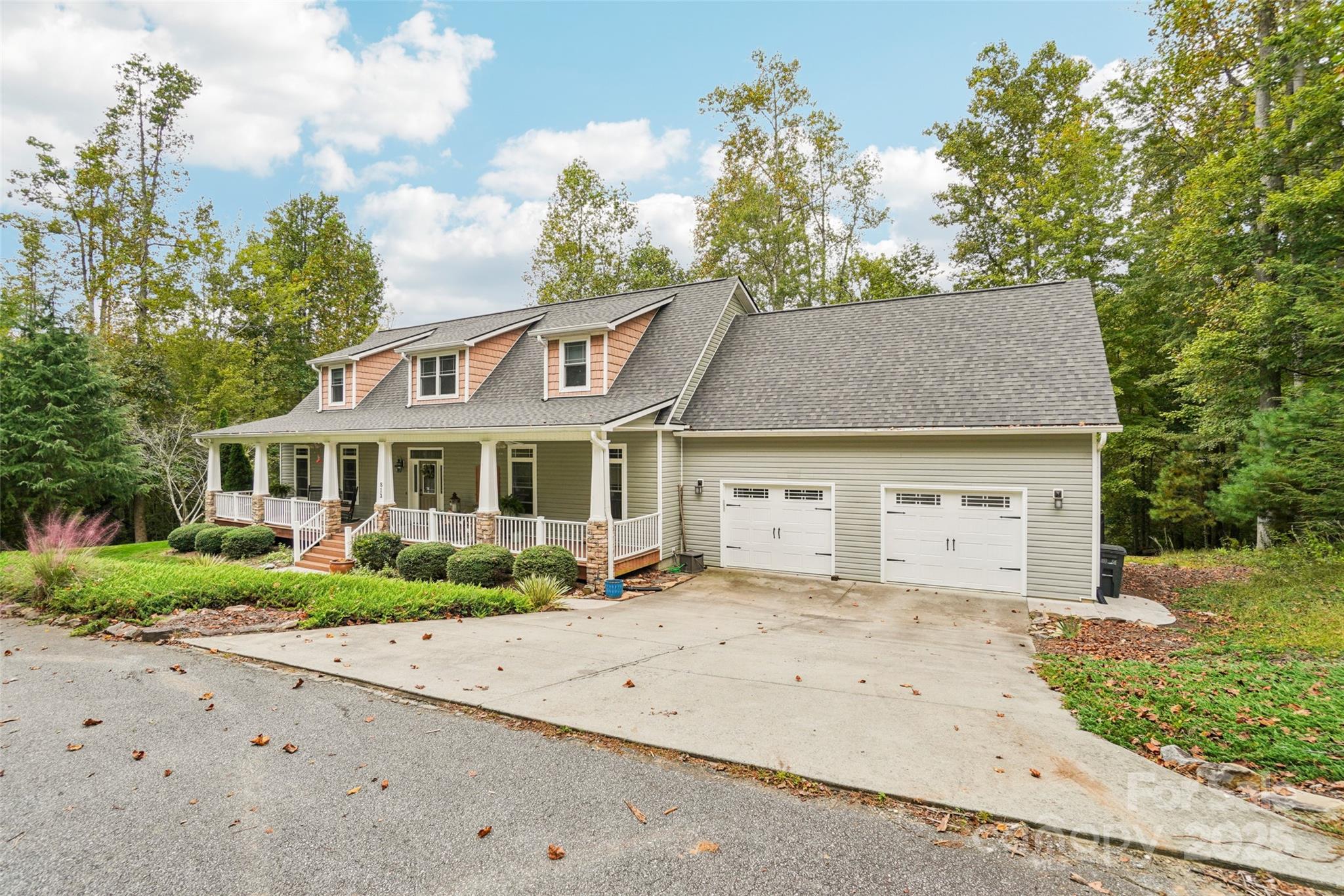 813 Beech Tree Place Hendersonville NC 28792