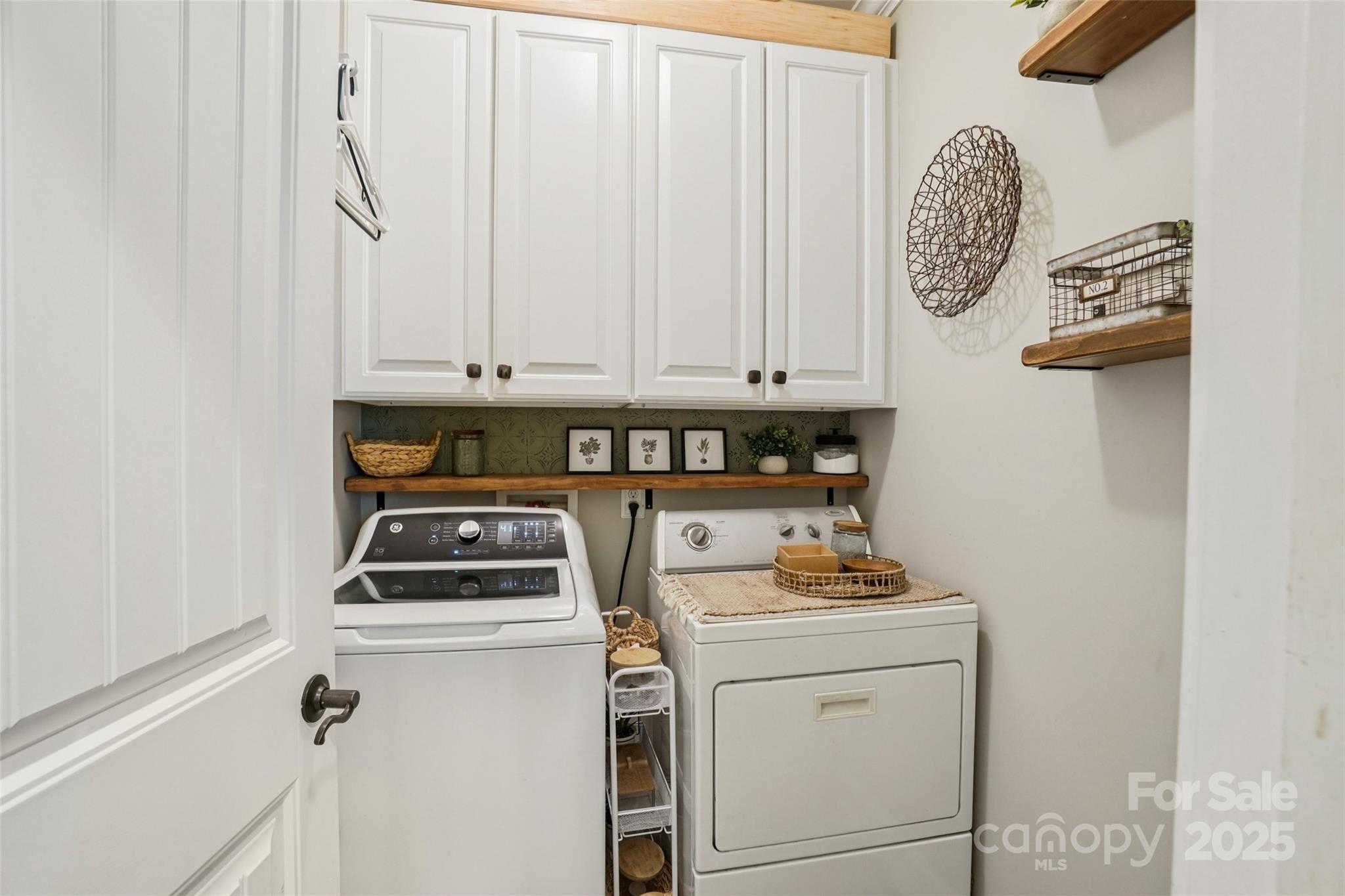813 Beech Tree Place Hendersonville NC 28792