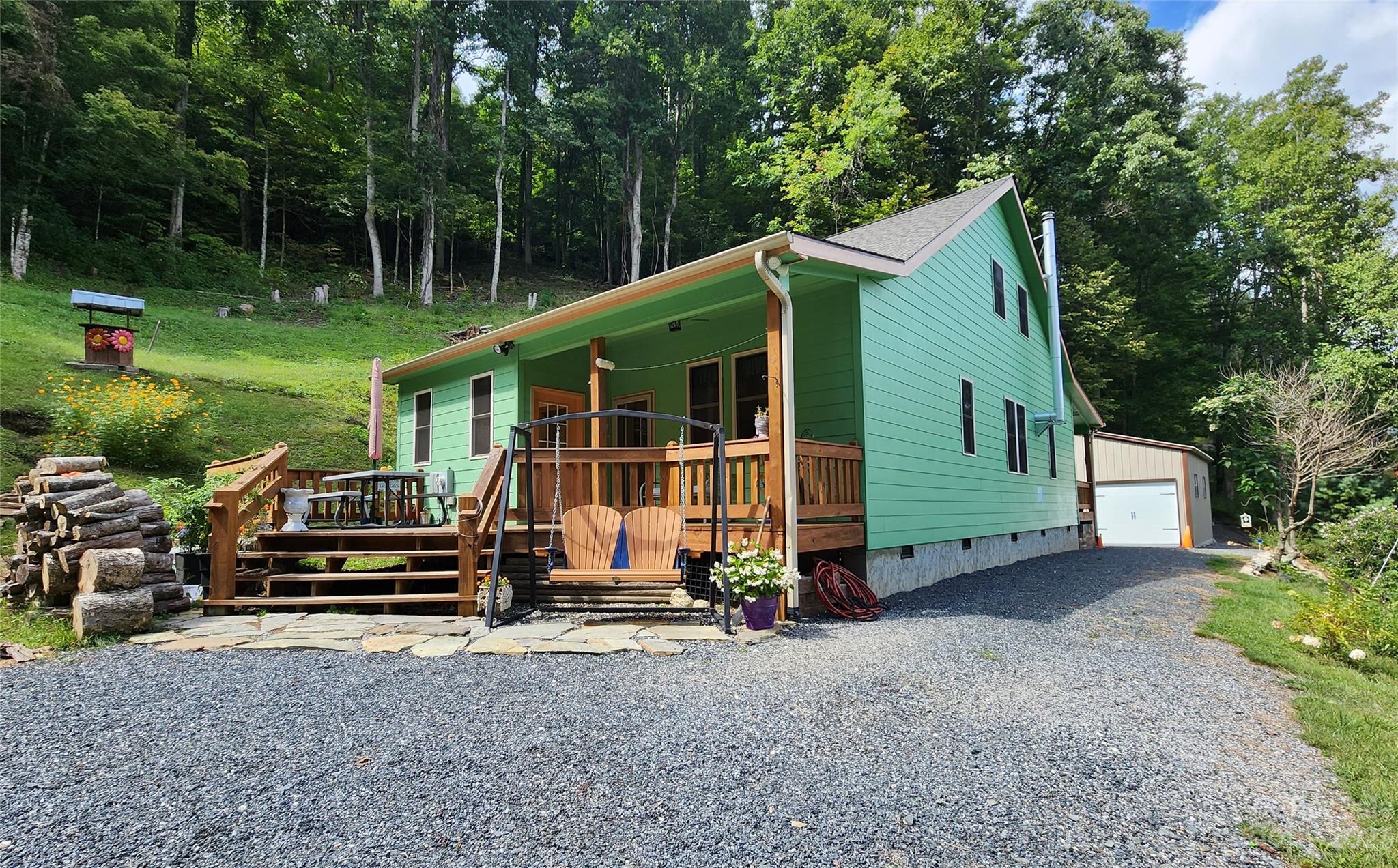 1187 Bill Allen Branch Road Burnsville NC 28714