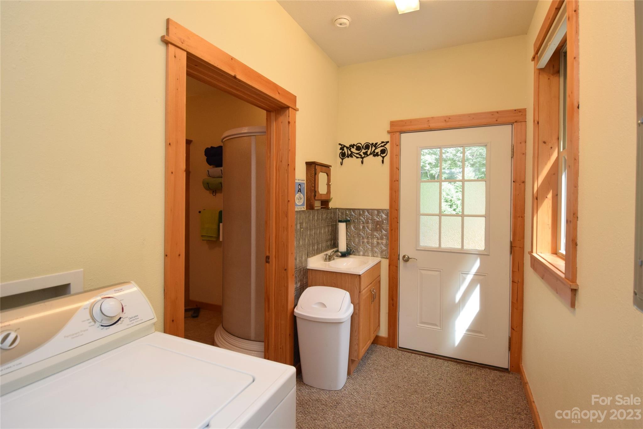 1187 Bill Allen Branch Road Burnsville NC 28714