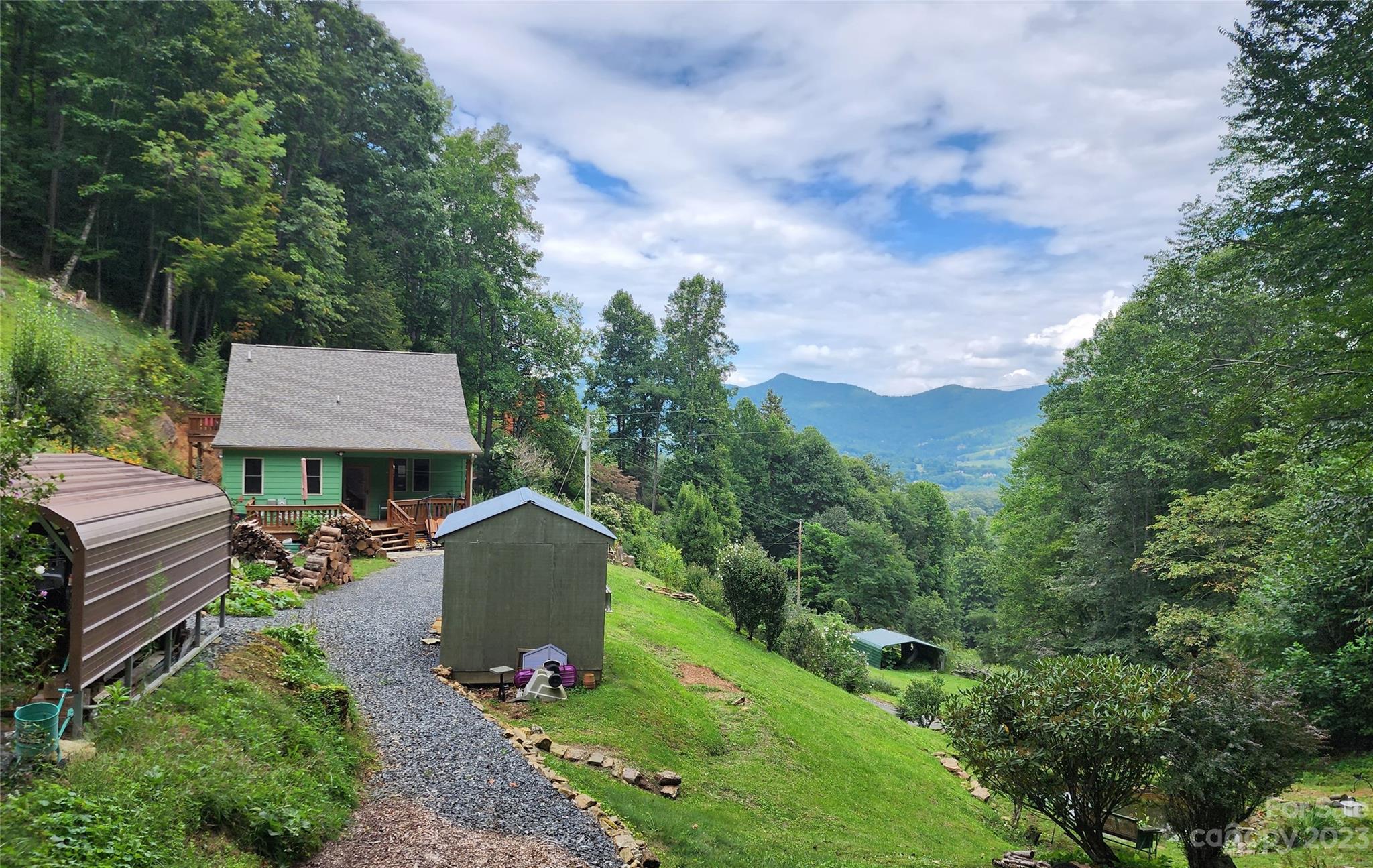1187 Bill Allen Branch Road Burnsville NC 28714
