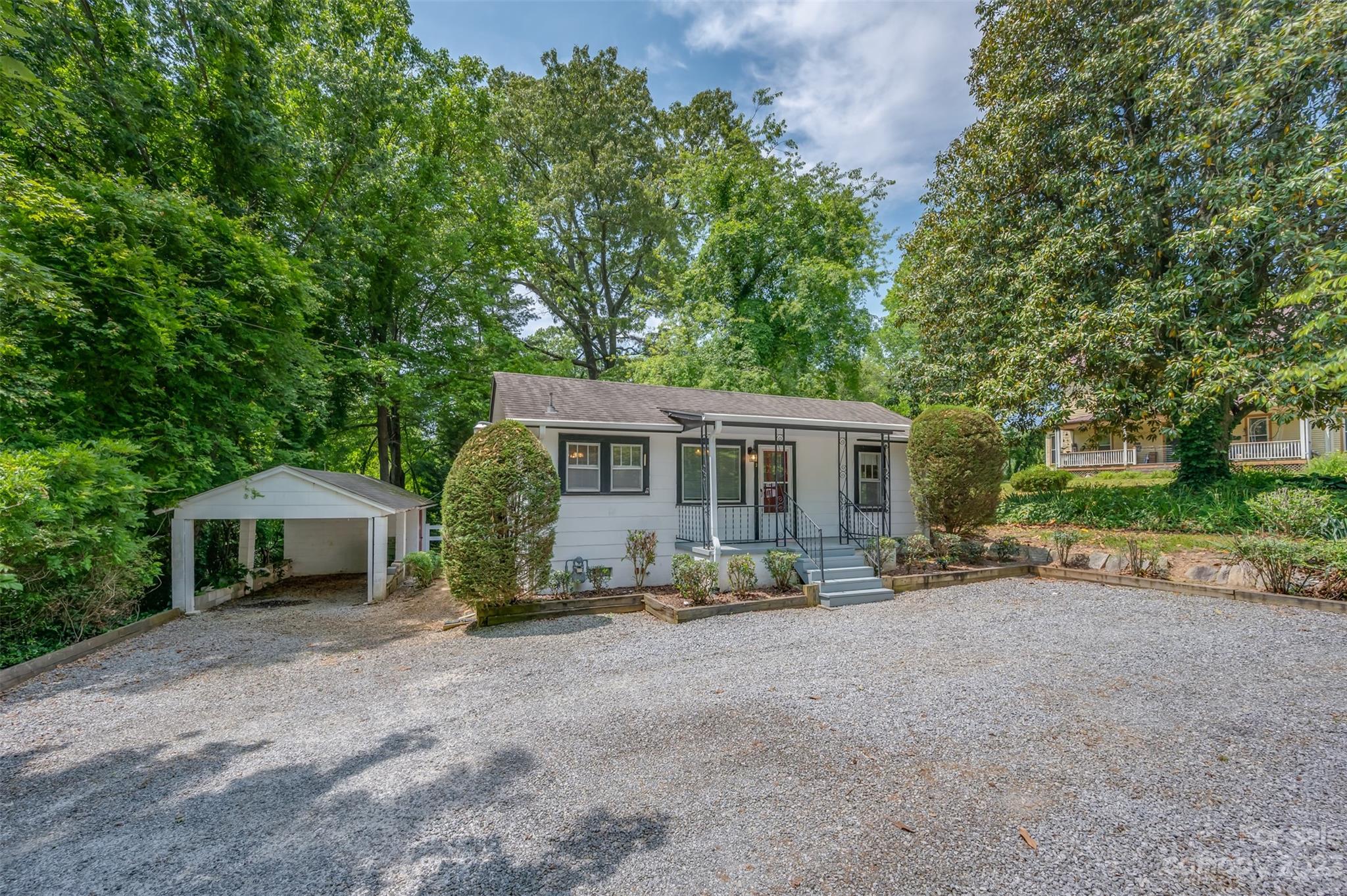 213 Stoney Mountain Road Hendersonville NC 28791