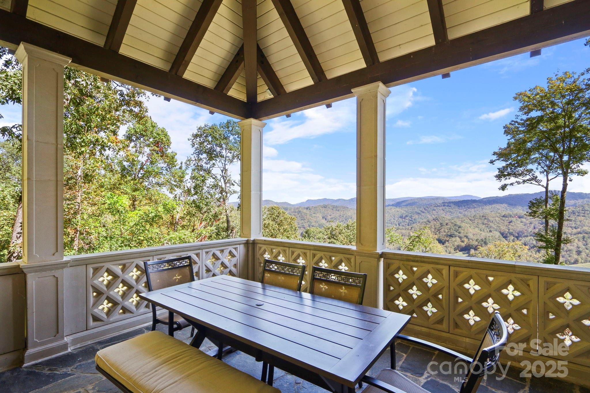 5742 Nc Highway 194 S Banner Elk NC 28604