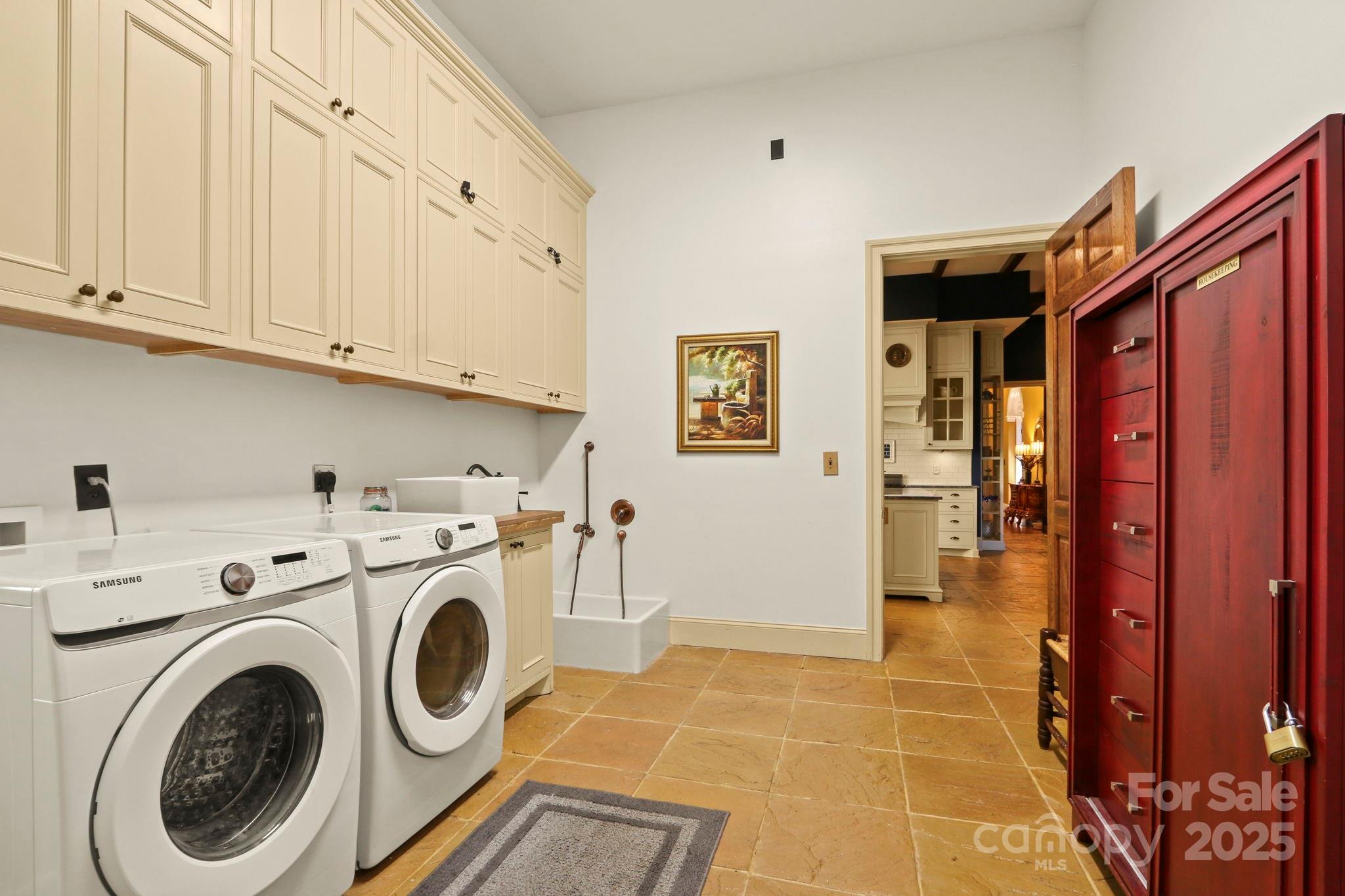 5742 Nc Highway 194 S Banner Elk NC 28604